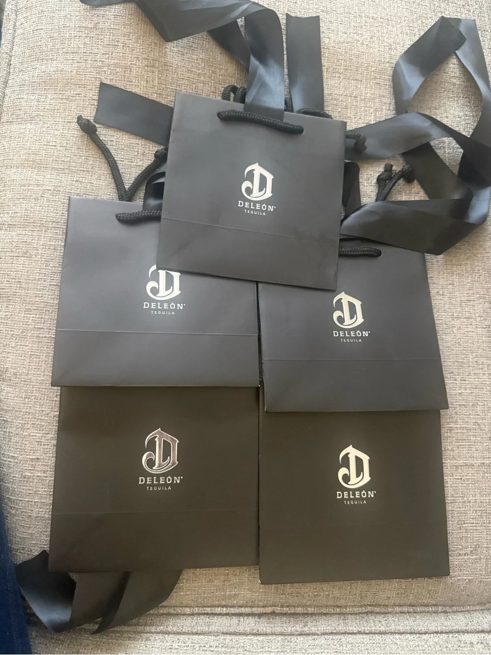 Set of 5 DeLeón Tequila Gift Bags Black Rope Handles Satin Ribbon Luxury Bottle